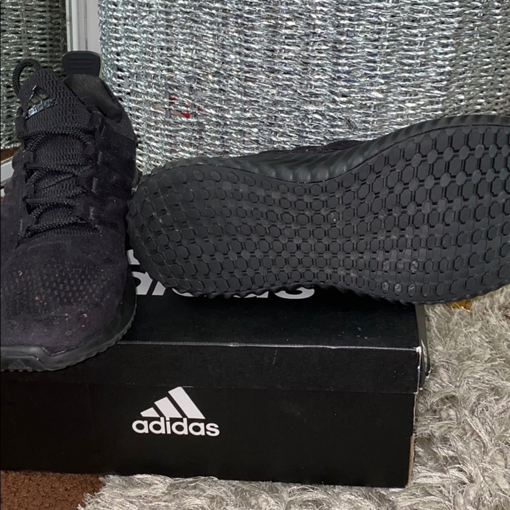 Running shoes - Picture 3 of 3